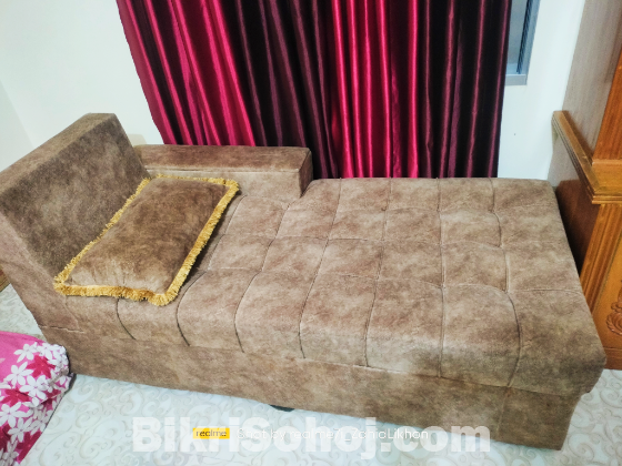 velvet divan